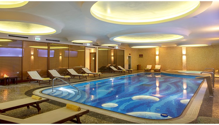 Zeus Essence Ramada Athens  (ex Ramada Athens Attica Riviera), Афины